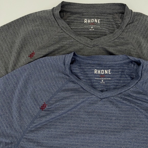 RHONE Mens Training T Shirt Lot of 2 Gray Blue Short Sleeve V Neck Small - Picture 1 of 4